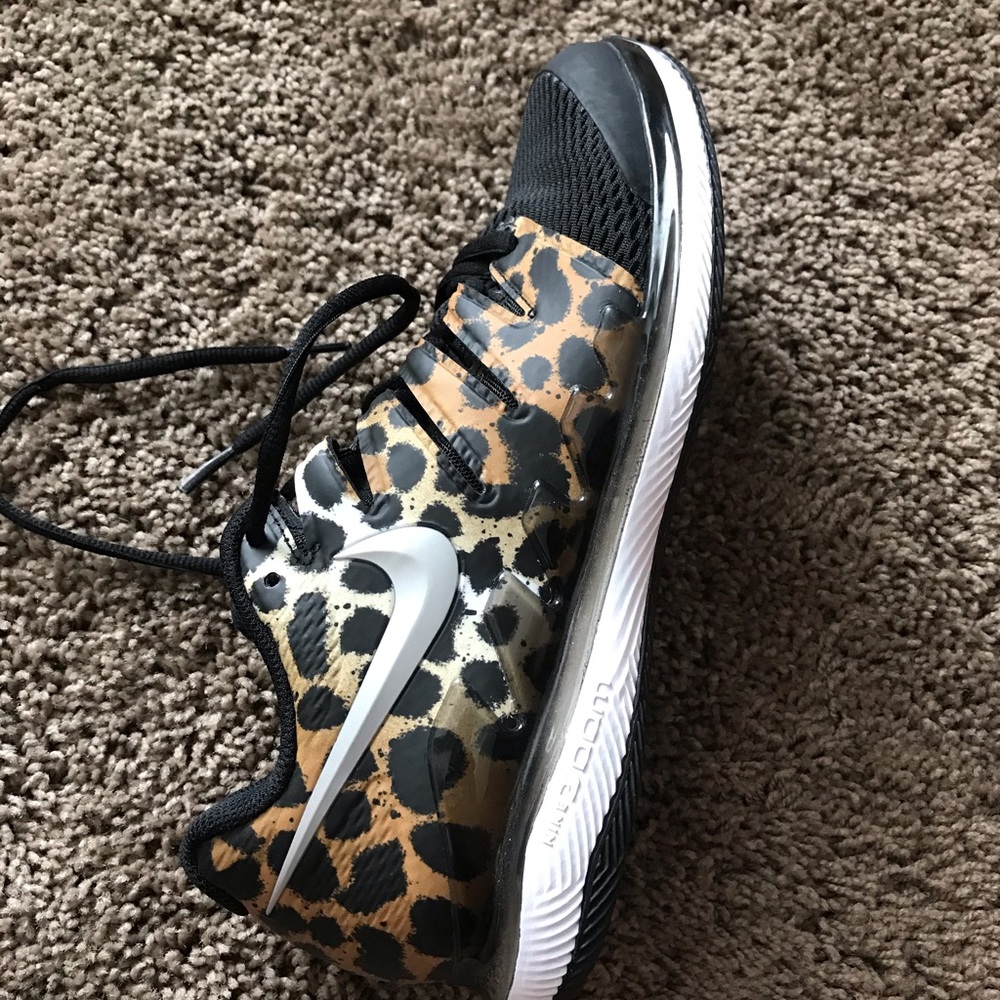 Leopard Nike Zooms